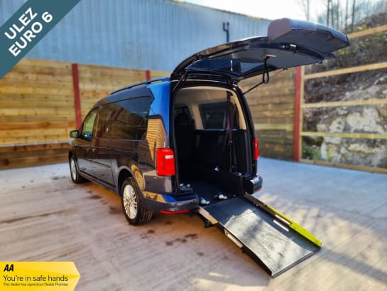 A null VOLKSWAGEN CADDY MAXI LIFE 5 Seat Wheelchair Accessible Disabled Access Vehicle WAV