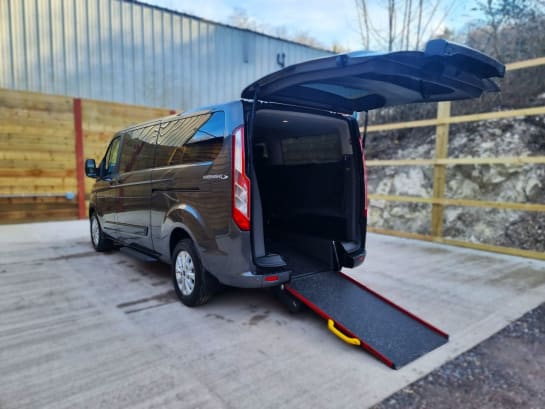 A null FORD TOURNEO CUSTOM L2 LWB Auto 5 Seat Wheelchair Accessible Disabled Access Vehicle WAV