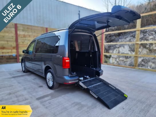 A null VOLKSWAGEN CADDY MAXI LIFE 5 Seat Auto Wheelchair Accessible Disabled Access Vehicle WAV