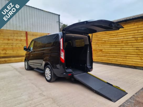 A null FORD TOURNEO CUSTOM 4 Seat Auto Wheelchair Accessible Disabled Access Vehicle WAV