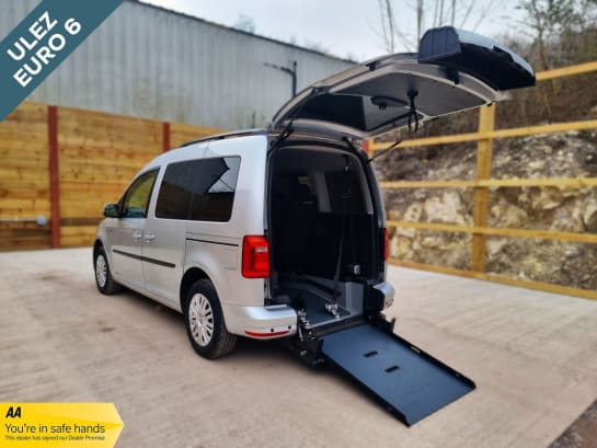 A null VOLKSWAGEN CADDY LIFE 5 Seat Wheelchair Accessible Disabled Access Vehicle WAV