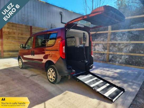 A null FIAT DOBLO 3 Seat Wheelchair Accessible Disabled Access Vehicle WAV