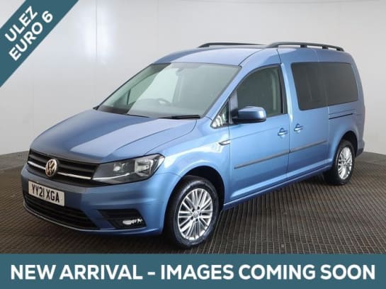 A null VOLKSWAGEN CADDY MAXI LIFE 5 Seat Auto Wheelchair Accessible Disabled Access Vehicle WAV