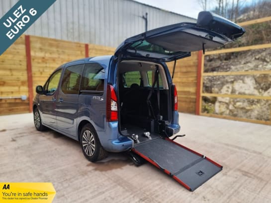 A null PEUGEOT PARTNER TEPEE 5 Seat Wheelchair Accessible Disabled Access Vehicle WAV