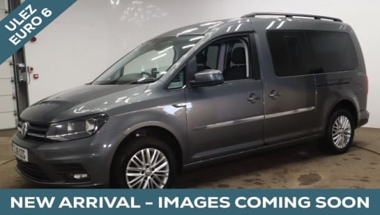 A null VOLKSWAGEN CADDY MAXI LIFE 5 Seat Auto Wheelchair Accessible Disabled Access Vehicle WAV