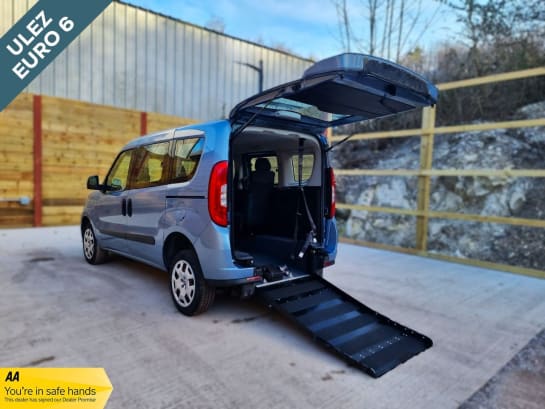 A null FIAT DOBLO 3 Seat Wheelchair Accessible Disabled Access Vehicle WAV