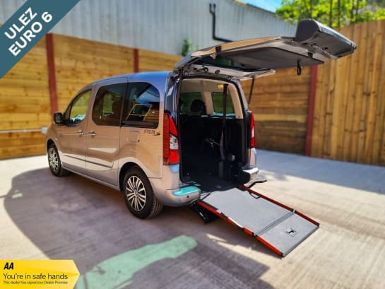 A null PEUGEOT PARTNER TEPEE 5 Seat Wheelchair Accessible Disabled Access Vehicle WAV