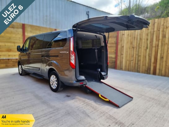 A null FORD TOURNEO CUSTOM 5 Seat Auto Twin Wheelchair Accessible Disabled Access Vehicle WAV