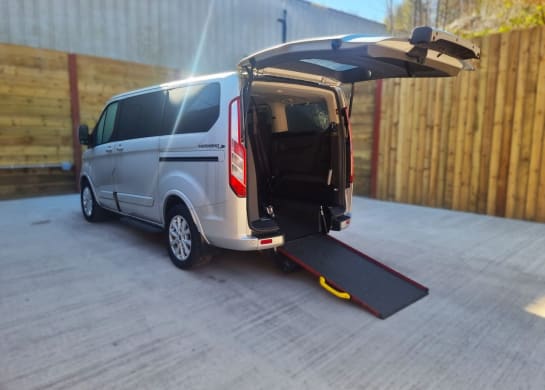 A null FORD TOURNEO CUSTOM 5 Seat Wheelchair Accessible Disabled Access Vehicle WAV