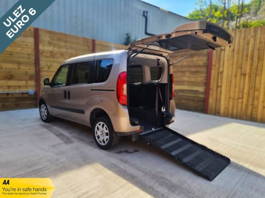 A null FIAT DOBLO 3 Seat Wheelchair Accessible Disabled Access Vehicle WAV