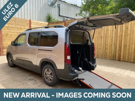 A null PEUGEOT RIFTER L2 LWB 4 Seat Auto Wheelchair Accessible Disabled Access Vehicle WAV