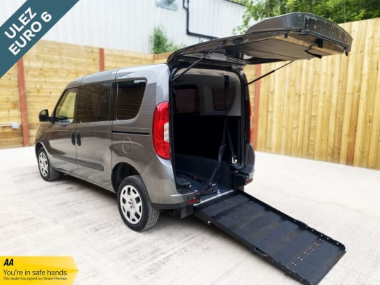 A null FIAT DOBLO 3 Seat Petrol Wheelchair Accessible Disabled Access Vehicle WAV