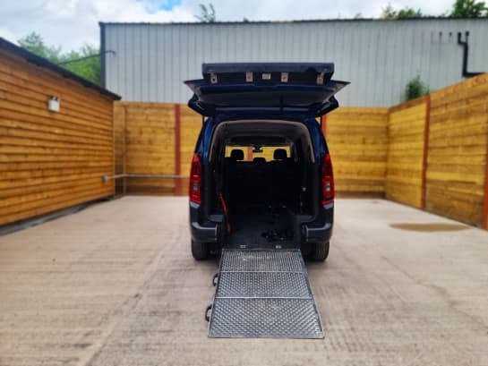 A null CITROEN BERLINGO L2 LWB 5 Seat Auto Wheelchair Accessible Disabled Access Vehicle WAV