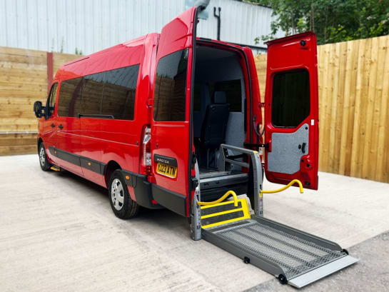 A null RENAULT MASTER M1 Class L3 Auto 8 Seat Wheelchair Accessible Vehicle WAV