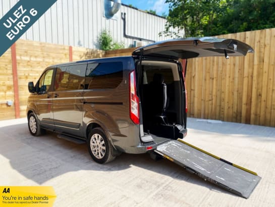 A null FORD TOURNEO CUSTOM 5 Seat Auto Wheelchair Accessible Disabled Access Vehicle WAV