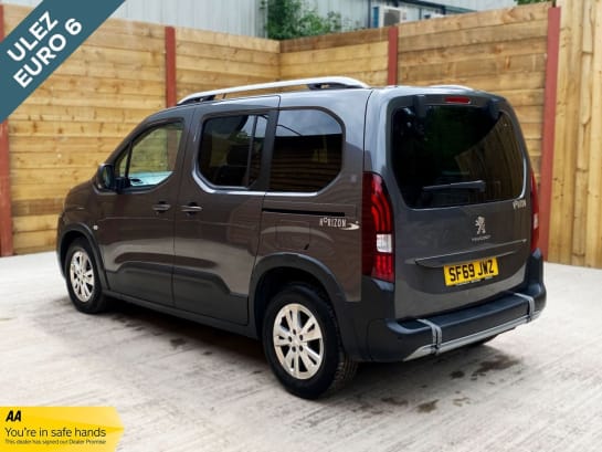 A null PEUGEOT RIFTER 3 Seat Wheelchair Accessible Disabled Access Vehicle WAV