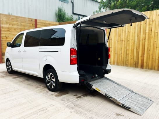 A null CITROEN SPACETOURER LWB 4 Seat Twin Wheelchair Accessible Disabled Access Vehicle WAV
