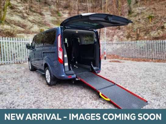 A null FORD TOURNEO CUSTOM 5 Seat Auto Wheelchair Accessible Disabled Access Vehicle WAV