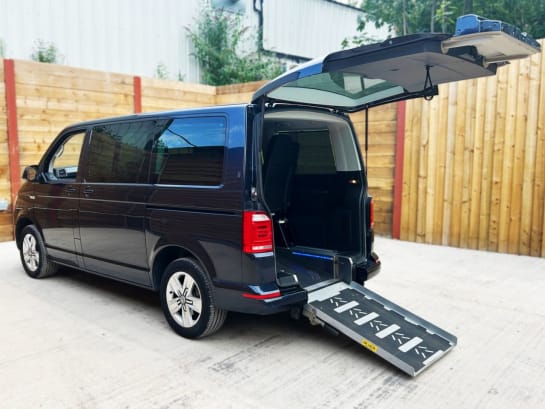 A null VOLKSWAGEN CARAVELLE 204ps 2.0 Petrol Auto Passenger Up Front Wheelchair Accessible Disabled Acc