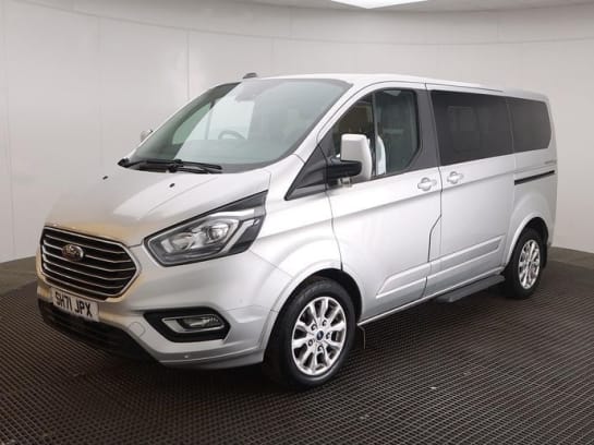 A null FORD TOURNEO CUSTOM 8 Seat Auto Wheelchair Accessible Disabled Access Vehicle WAV