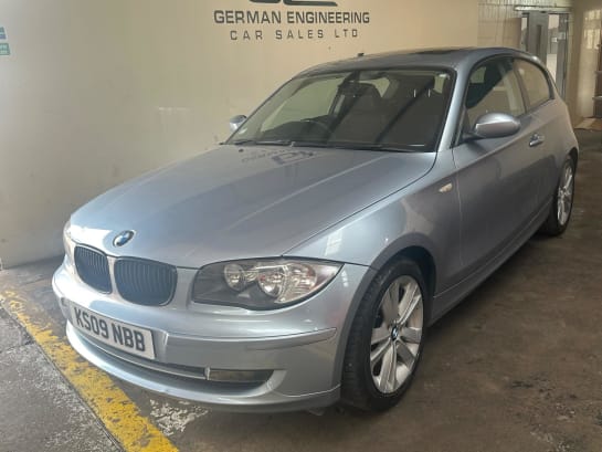 A null BMW 1 SERIES 2.0 116i Sport Steptronic Euro 4 3dr