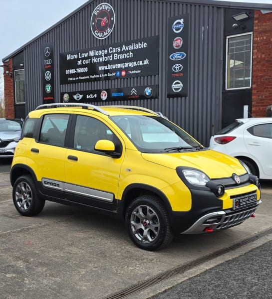 A null FIAT PANDA 0.9 TwinAir Cross Hatchback 5dr Petrol Manual Euro 6 (s/s) (90 bhp) Very Lo