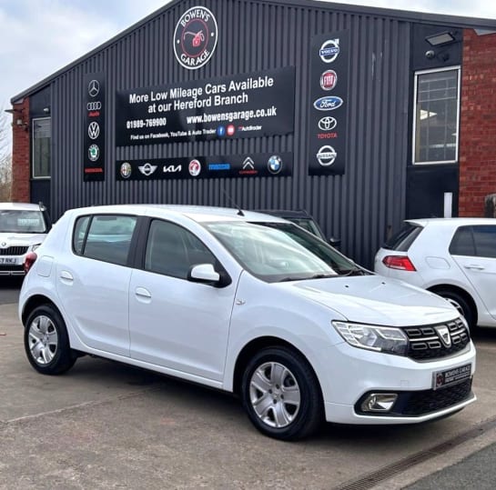A null DACIA SANDERO 1.0 TCe Comfort Hatchback 5dr Bi Fuel Manual Euro 6 (s/s) (100 ps) Low Mile