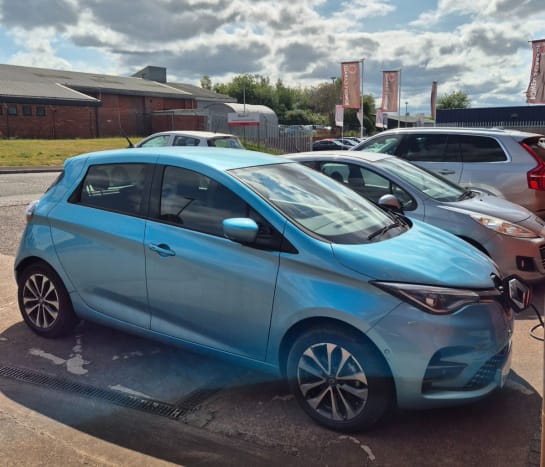 A null RENAULT ZOE R135 52kWh GT Line Hatchback 5dr Electric Auto (i, Rapid Charge) (134 bhp)