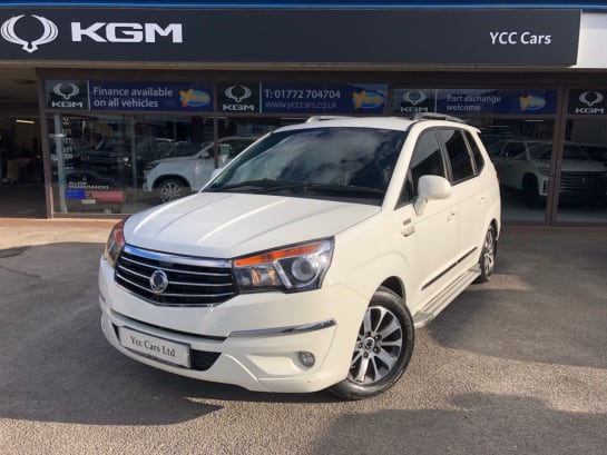 A null SSANGYONG RODIUS TURISMO 2.2 ELX 5d 176 BHP RESERVE AND APPLY FOR FINANCE @ YCC