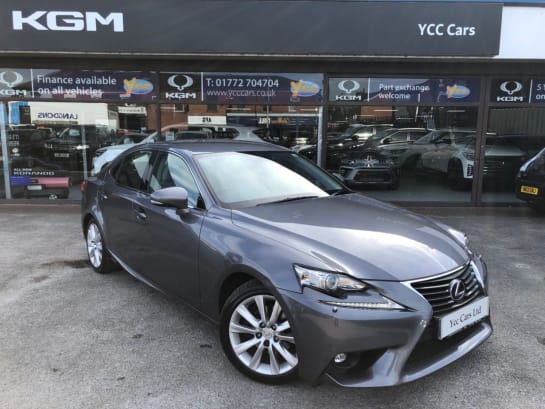 A null LEXUS IS 2.5 300h Executive Edition Saloon 4dr Petrol Hybrid E-CVT Euro 6 (s/s) (223