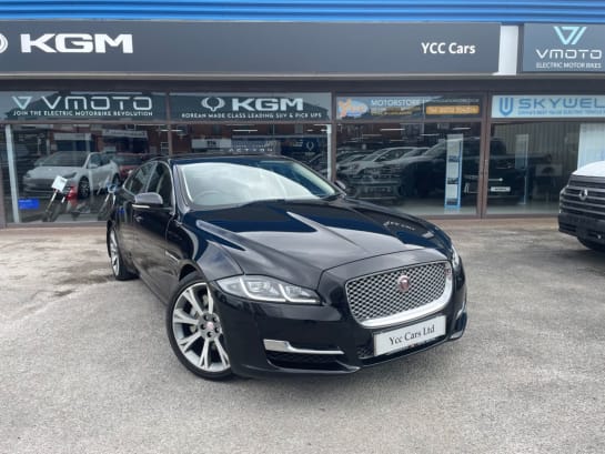 A null JAGUAR XJ 3.0d V6 Portfolio Saloon 4dr Diesel Auto Euro 6 (s/s) (300 ps) 9 STAMP FULL