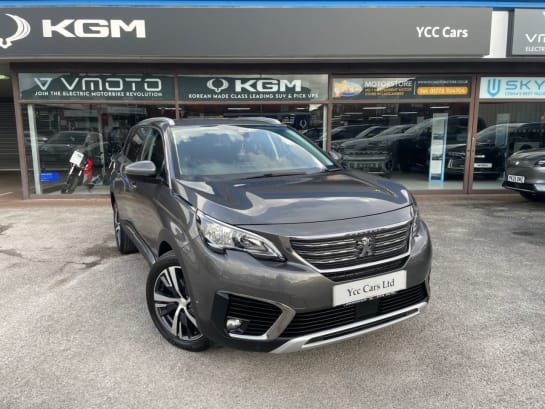 A null PEUGEOT 5008 1.2 PureTech Allure SUV 5dr Petrol Manual Euro 6 (s/s) (130 ps) 8 STAMP FUL