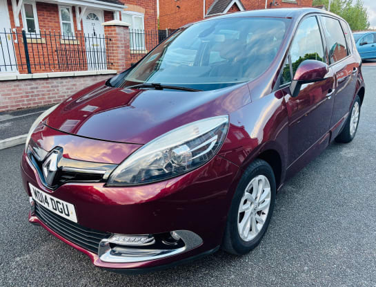 A 2014 RENAULT SCENIC DYNAMIQUE TOMTOM DCI EDC 5-Door