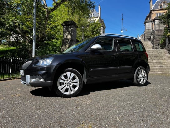 A null SKODA YETI 2.0 TDI Elegance Outdoor 5dr Diesel DSG 4WD Euro 5 (140 ps)