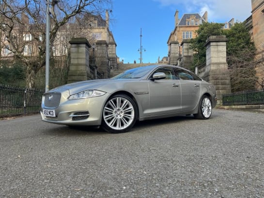 A null JAGUAR XJ 3.0d V6 Premium Luxury Saloon 4dr Diesel Auto Euro 5 (275 ps)
