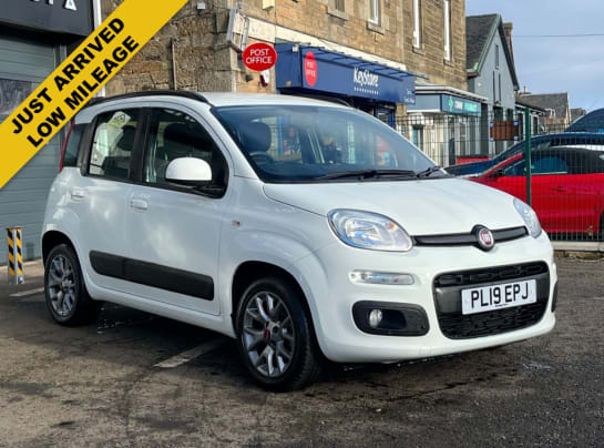 A null FIAT PANDA 1.2 Lounge Hatchback 5dr Petrol Manual Euro 6 (s/s) ***12 MONTHS MOT INCLUD