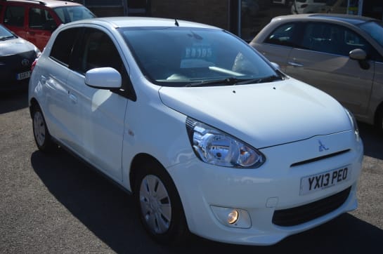 A null MITSUBISHI MIRAGE 2 5-Door