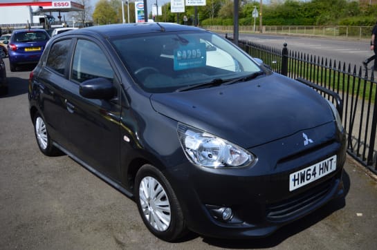 A null MITSUBISHI MIRAGE 2 5-Door