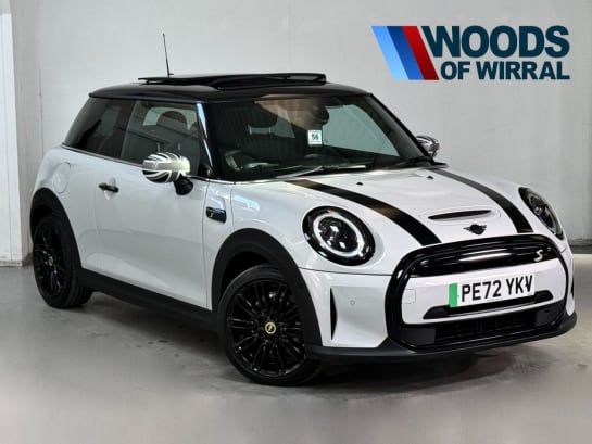 A null MINI ELECTRIC HATCH Cooper SE 32.6kWh Level 3 Hatchback 3dr Electric Auto (184 ps)