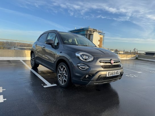 A 2019 FIAT 500X CROSS