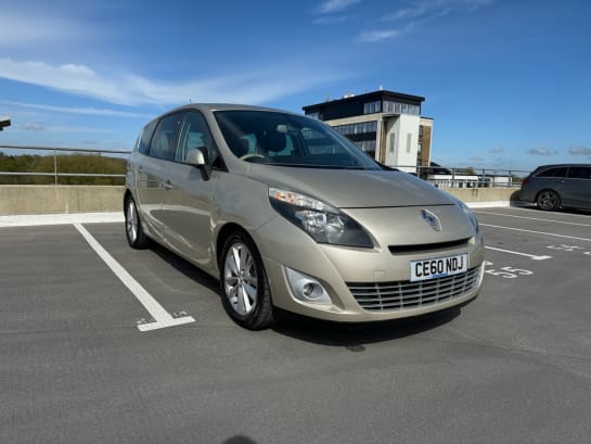 A 2010 RENAULT SCENIC GRAND PRIVILEGE TOMTOM DCI