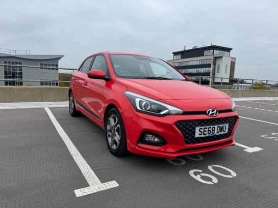 A null HYUNDAI I20 1.2 Premium Nav Hatchback 5dr Petrol Manual Euro 6 (s/s) (84 ps) 1 year mot