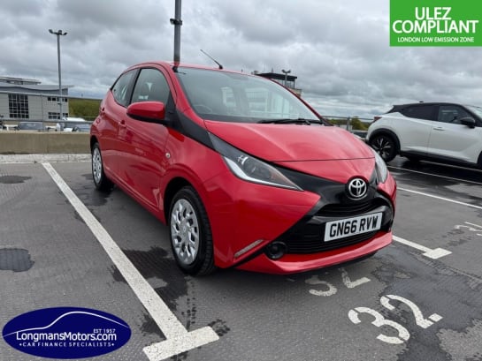 A null TOYOTA AYGO 1.0 VVT-i x-play Hatchback 5dr Petrol Manual Euro 5 Euro 5 (68 ps) 1 year m