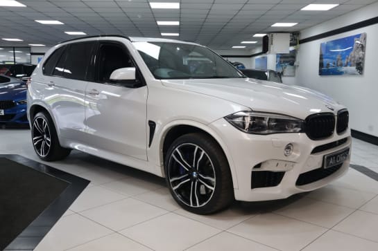 A null BMW X5 M 4.4 V8 BITURBO XDRIVE AUTO 575 BHP ONE FORMER+FBMWSH!