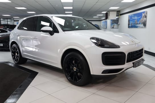 A null PORSCHE CAYENNE 3.0T V6 TIPTRONIC 5d 340 BHP NEW SHAPE CAYENNE+FPSH!