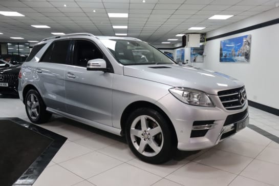 A null MERCEDES-BENZ M-CLASS 2.1 ML250 BlueTEC Sport SUV 5dr Diesel G-Tronic 4WD Euro 6 (s/s) (204 ps) A