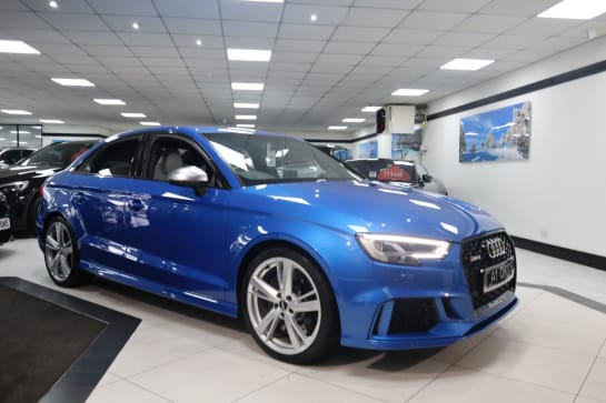 A null AUDI RS3 2.5 TFSI Saloon 4dr Petrol S Tronic quattro Euro 6 (s/s) (400 ps) AMAZING S