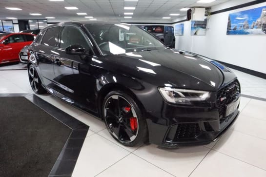 A null AUDI RS3 2.5 TFSI 5dr S Tronic quattro Euro 6 (s/s) (400 ps) ABSOLUTE STUNNING EXAMP