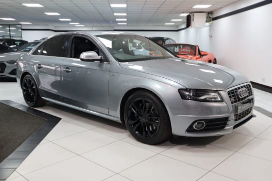 A null AUDI S4 3.0 TFSI V6 Saloon 4dr Petrol S Tronic quattro Euro 5 (333 ps) BE QUICK PAR