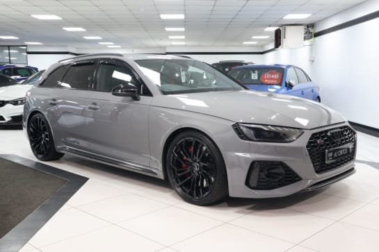 A null AUDI RS4 AVANT 2.9 TFSI V6 Carbon Black Estate Tiptronic quattro Euro 6 (s/s) (450 ps) 1 F